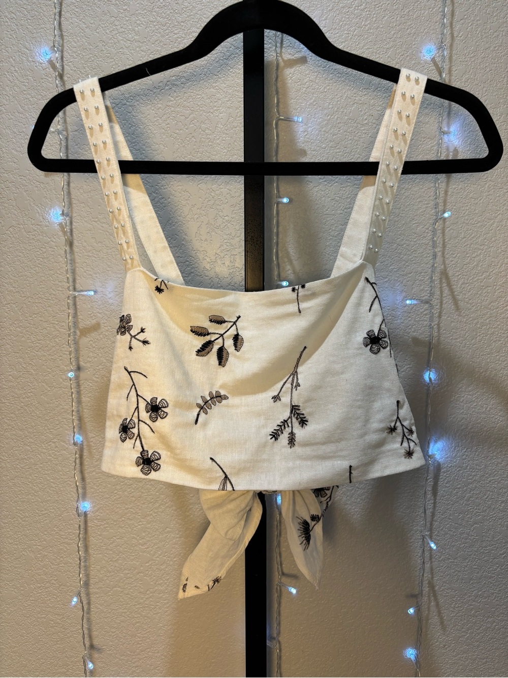 House of Harlow 1960 Cream Floral embroidered Tie-Back Crop Top